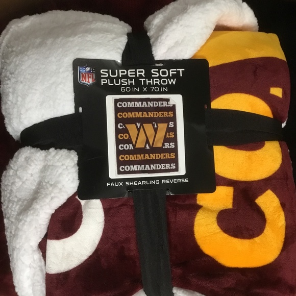 NFL Other - NFL Washington Commanders Super Soft Plush Throw (60 in x 70 in) NEW!